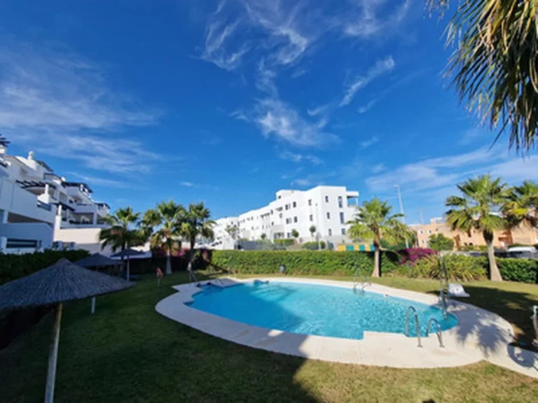 1-8feb9a13440344d11ba504bcb1dd499c