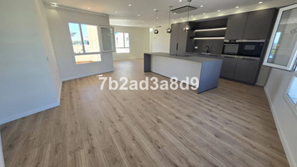 3-9044ff3015df52bb84e13bfc318443ab