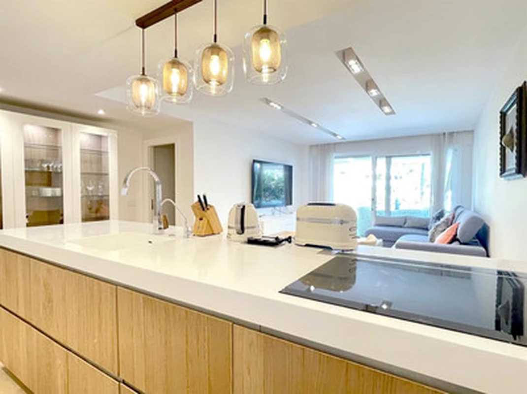 6-e4bb9164e32bf007e59e9c17370925b7