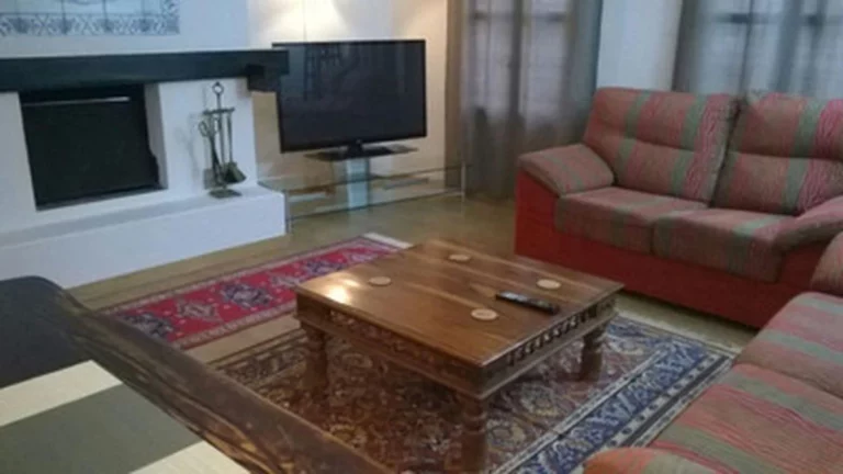 1-8feb9a13440344d11ba504bcb1dd499c