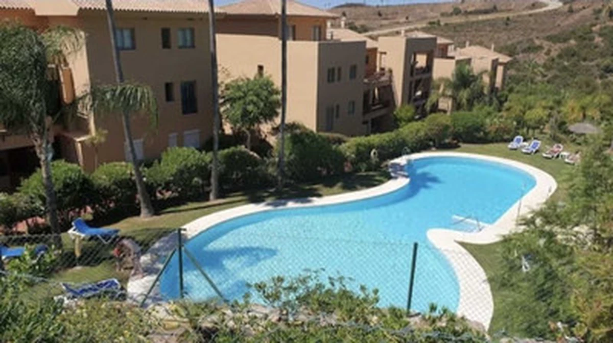 1-8feb9a13440344d11ba504bcb1dd499c