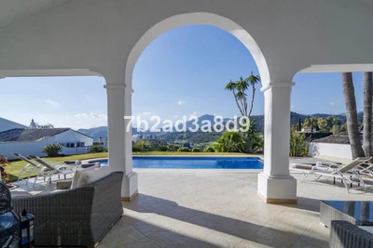 1-8feb9a13440344d11ba504bcb1dd499c